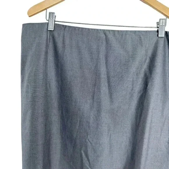 SOLD Vintage Escada Grey Wool and Silk Pencil Skirt Women's Size 16 US Office - Picture 2 of 10